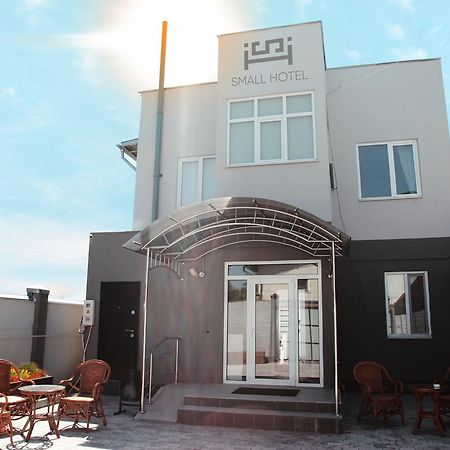 Small Hotel Bishkek Exterior foto